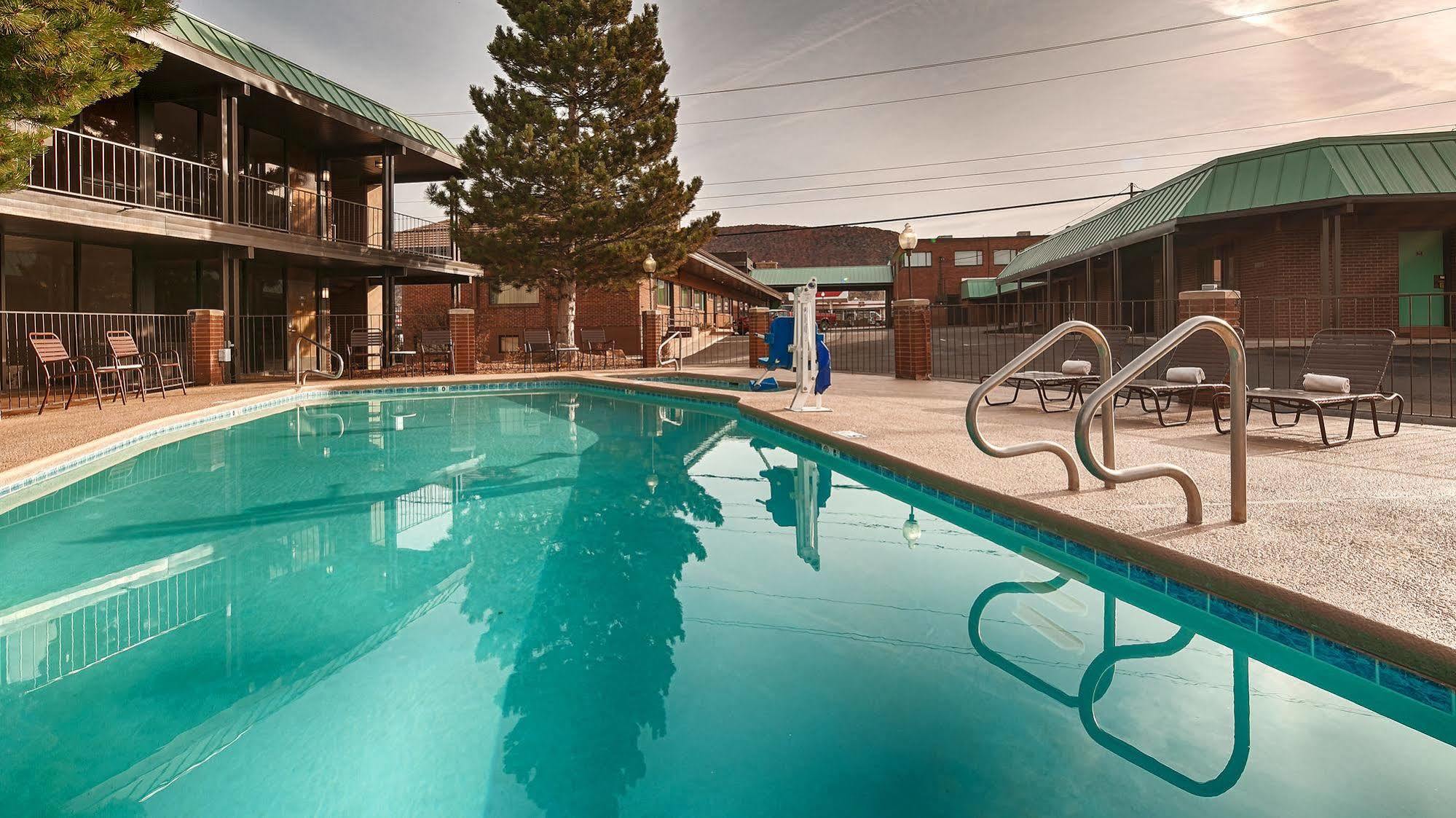 Baymont By Wyndham Cedar City Εξωτερικό φωτογραφία